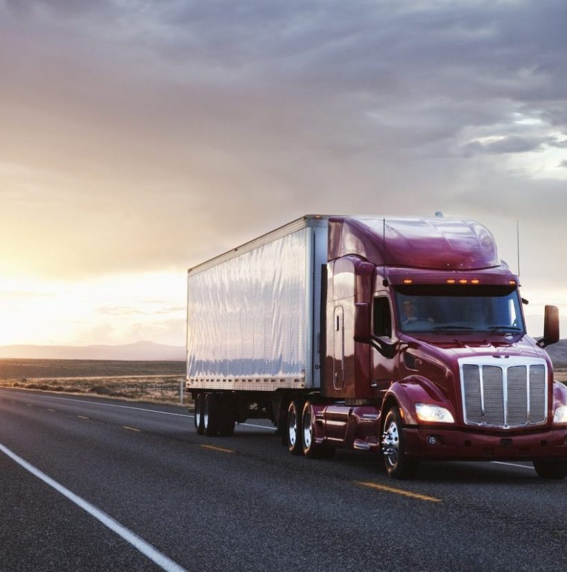 4-front-view-of-a-commercial-truck-on-the-road-at-sunset-in-eastern-washington-usa-e1665412064608.jpg